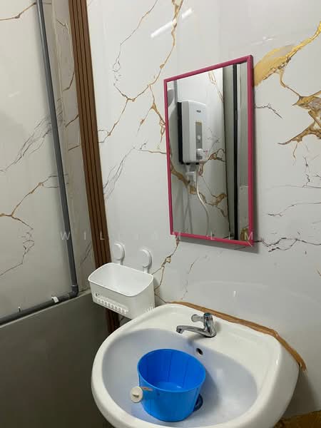 Rumah Teres 1 Tingkat untuk Disewa di Taman Pelangi (Parit Jawa) - William Lim - Bathroom - PropertyGuru.com.my
