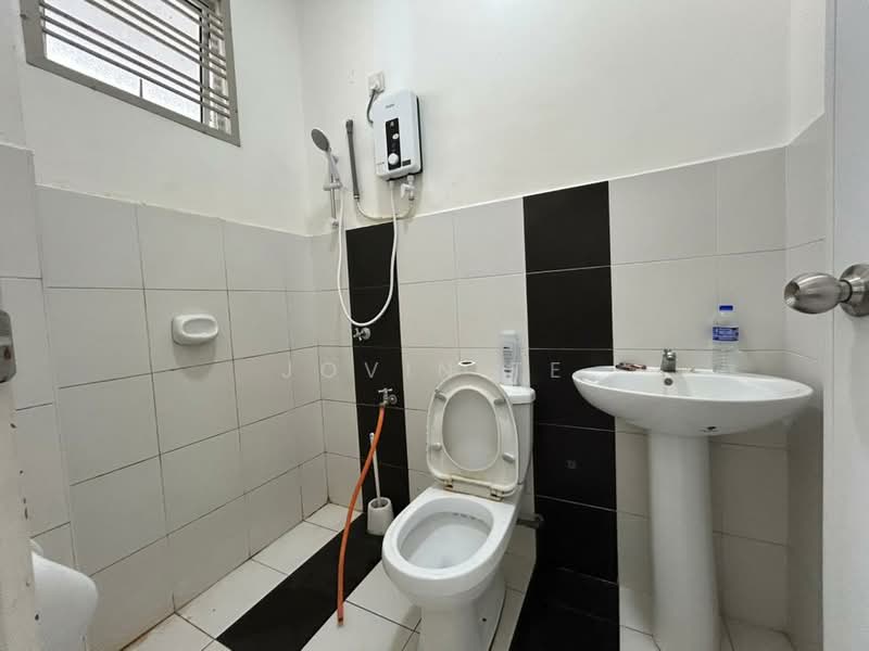 2-storey Terraced House for Rent in Iskandar Puteri (Nusajaya) (Johor) - Jovin Te - Bathroom - PropertyGuru.com.my