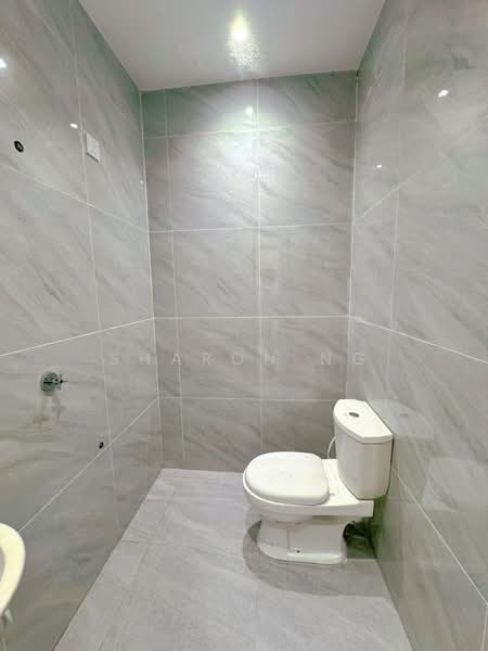 1-storey Terraced House for Sale in Taman Dato Syed Mohamad Idrus (Gelang Patah) - Sharon Ng - Bathroom - PropertyGuru.com.my