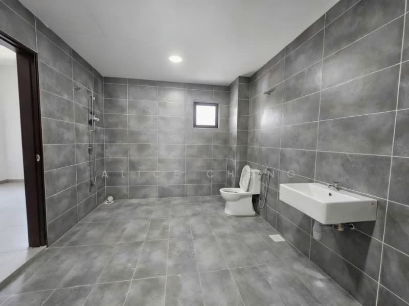 3-storey Terraced House for Rent in Batu 9 (Cheras) - Alice Chong - Bathroom - PropertyGuru.com.my