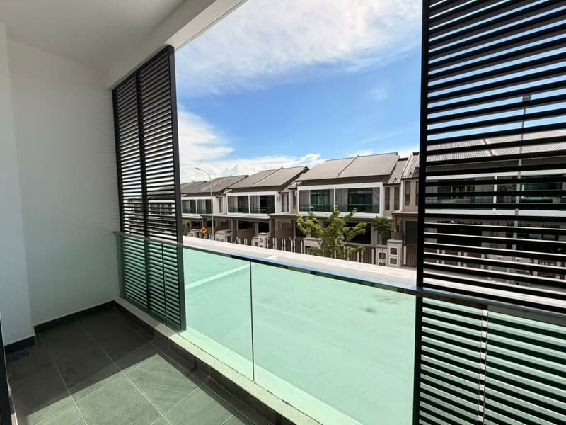2-storey Terraced House for Rent in Tanjong Minyak (Melaka) - Macy G - Balcony - PropertyGuru.com.my
