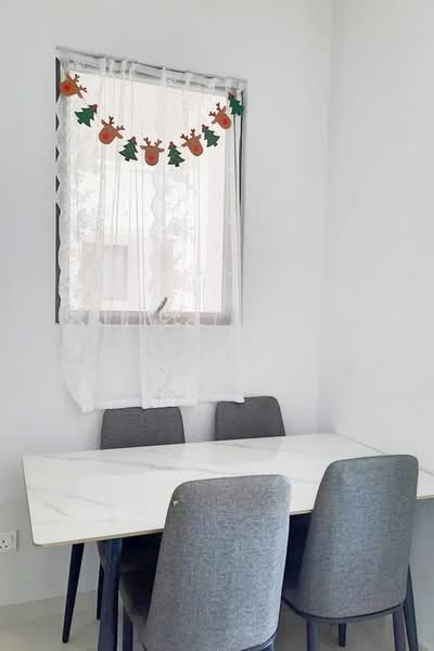 Condominium for Rent at Bay Laurel @ Country Garden Danga Bay - Stella Chia - Dining Room - PropertyGuru.com.my