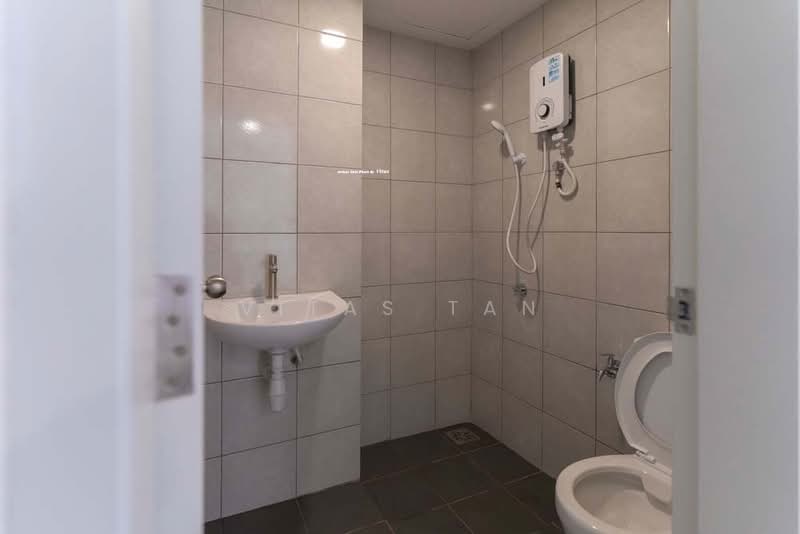 Service Residence for Sale at Hana @ Eco Ardence - Vitas Tan - Bathroom - PropertyGuru.com.my