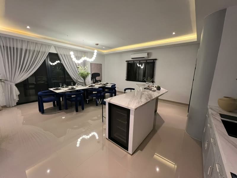Pangsapuri untuk Dijual di Radium Adesa - Tw Lun - Dining Room - PropertyGuru.com.my
