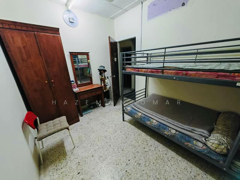 1-storey Terraced House for Sale in Puchong (Selangor) - Hazeman Omar - Bedroom - PropertyGuru.com.my