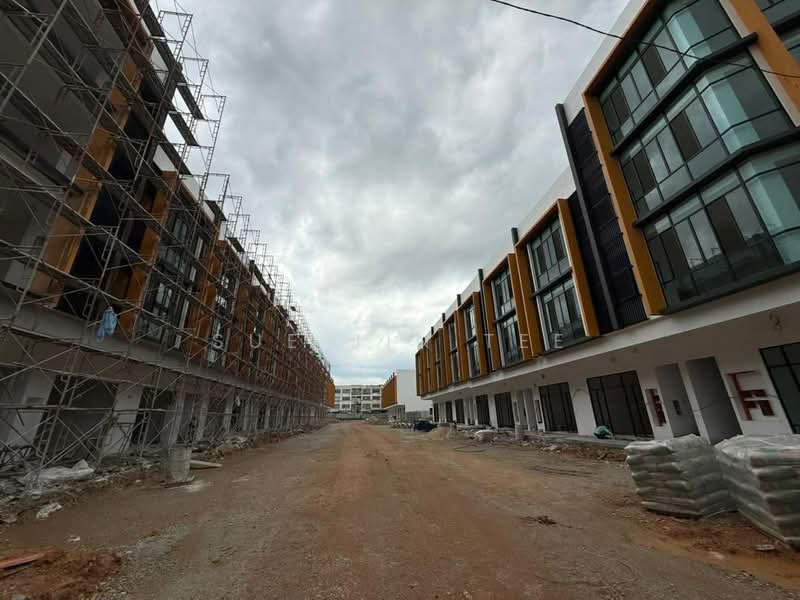 Shop / Office for Rent in Permas Jaya (Johor) - Sue Jin Tee - Exterior - PropertyGuru.com.my