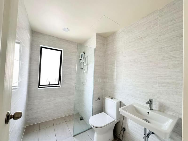 2-storey Terraced House for Rent in Tampoi (Johor) - Anson Hiong - Bathroom - PropertyGuru.com.my