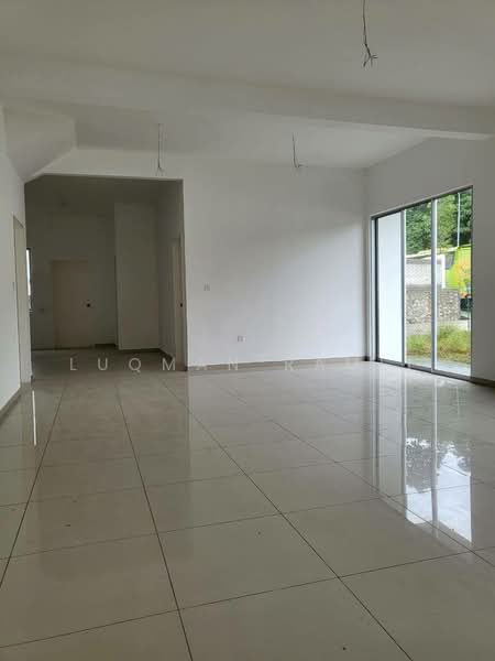 2-storey Terraced House for Sale in Seremban (Negeri Sembilan) - Luqman Ramli - Living Room - PropertyGuru.com.my