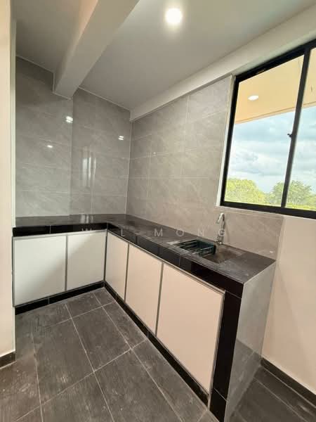 Rumah Flat untuk Dijual di Rumah Pangsa Kulai - Wil Mong - Kitchen - PropertyGuru.com.my