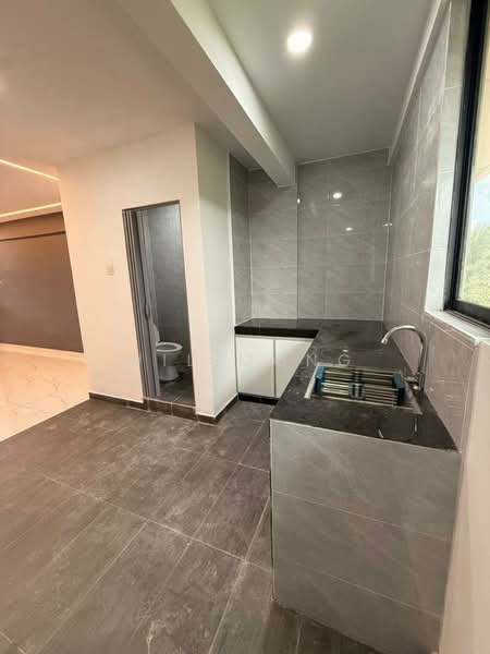 Rumah Flat untuk Dijual di Rumah Pangsa Kulai - Wil Mong - Kitchen - PropertyGuru.com.my