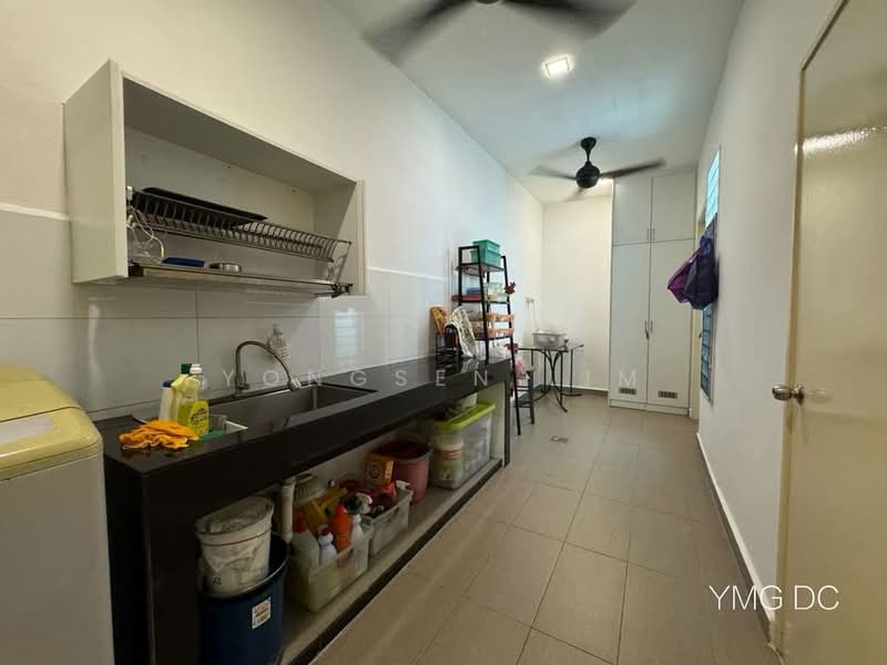 Semi-Detached House for Sale in Canary Garden (Klang) - Yongsen Lim - Kitchen - PropertyGuru.com.my