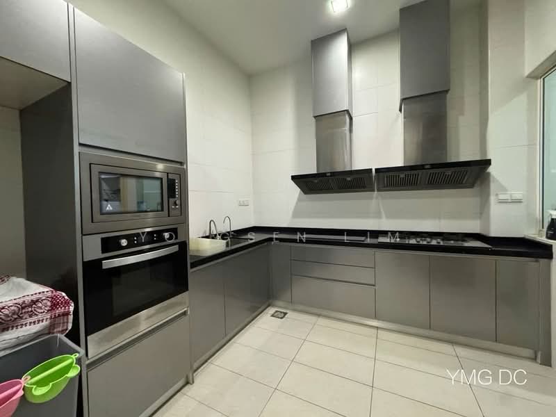 Semi-Detached House for Sale in Canary Garden (Klang) - Yongsen Lim - Kitchen - PropertyGuru.com.my