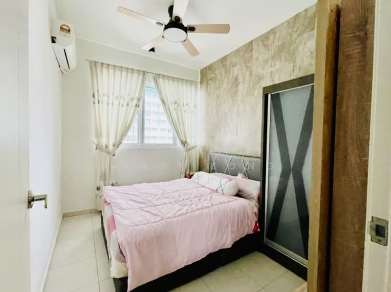 Kondominium untuk Dijual di i-Santorini - Landy Bong - Bedroom - PropertyGuru.com.my
