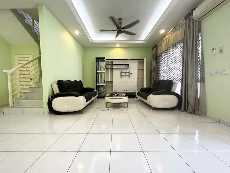 2-storey Terraced House for Rent in Setia Indah (Setia Alam) - Hazeman Omar - Living Room - PropertyGuru.com.my