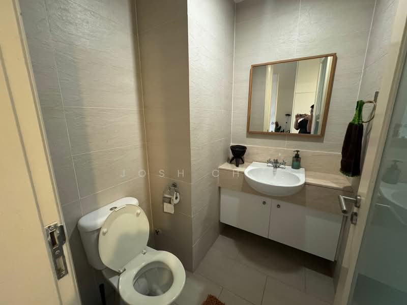 Kondominium untuk Dijual di Ara Hill Condominium - Josh Chai - Bathroom - PropertyGuru.com.my