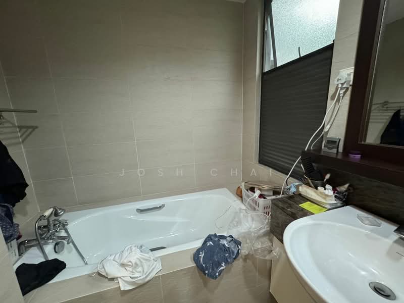 Kondominium untuk Dijual di Ara Hill Condominium - Josh Chai - Bathroom - PropertyGuru.com.my