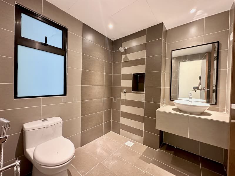 Servis Apartment untuk Dijual di G Residence @ Johor Bahru - Hui Hui Sim - Bathroom - PropertyGuru.com.my