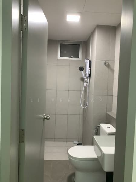 Condominium for Rent at Lakefront Residence - Li Yee Yap - Bathroom - PropertyGuru.com.my