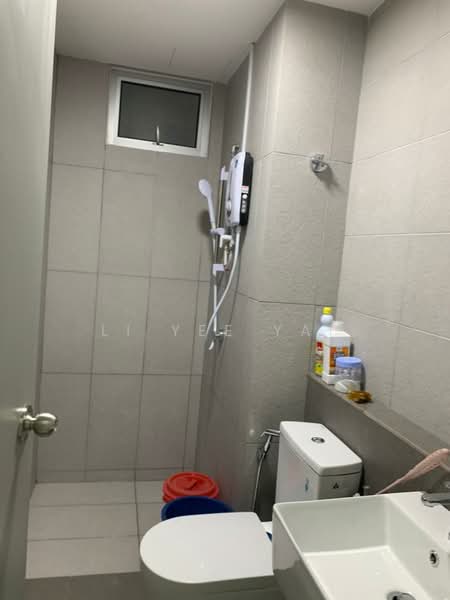 Condominium for Rent at Lakefront Residence - Li Yee Yap - PropertyGuru.com.my