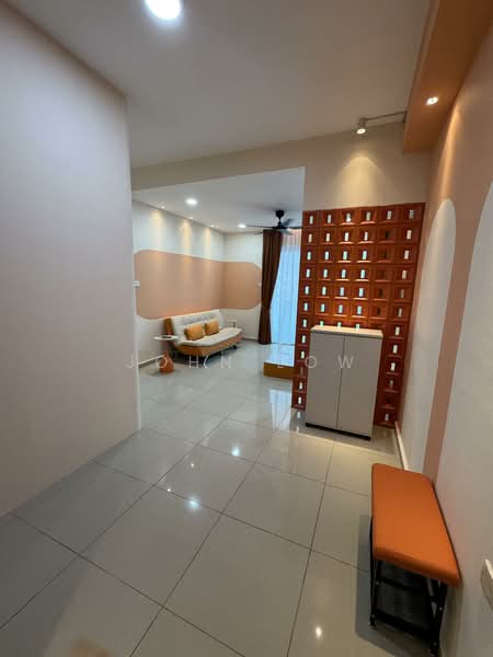 Servis Apartment untuk Disewa di D'carlton (Residensi Seri Mega) - John Low - Living Room - PropertyGuru.com.my