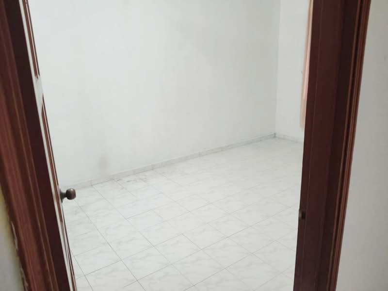 2-storey Terraced House for Sale in Taman Puteri Wangsa (Ulu Tiram) - Irwyn Ng - Interior - PropertyGuru.com.my