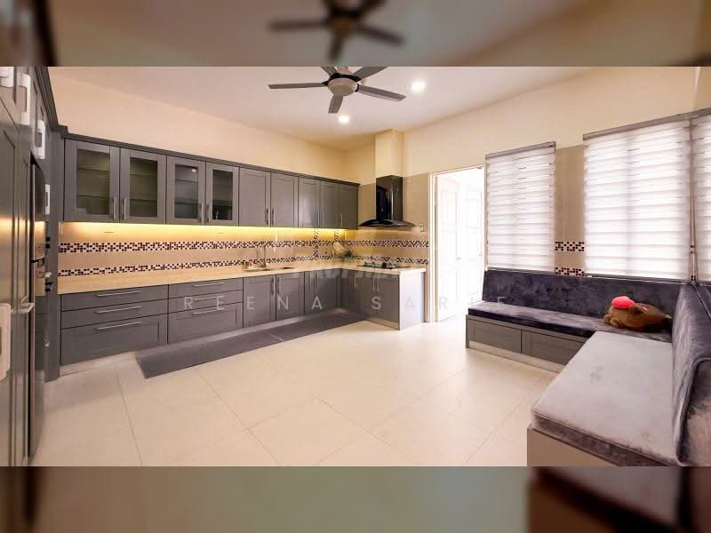 2-storey Terraced House for Sale in Shah Alam (Selangor) - Reena Sarif - Kitchen - PropertyGuru.com.my