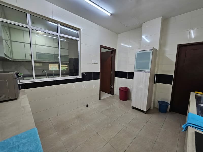 Zero-Lot Bungalow for Sale in Kota Kemuning (Shah Alam) - Shawn Seow - Kitchen - PropertyGuru.com.my