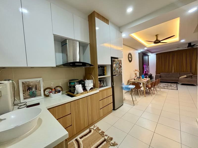 Rumah Teres 2 Tingkat untuk Dijual di Iskandar Puteri (Nusajaya) (Johor) - Azlina Muslim - Kitchen - PropertyGuru.com.my