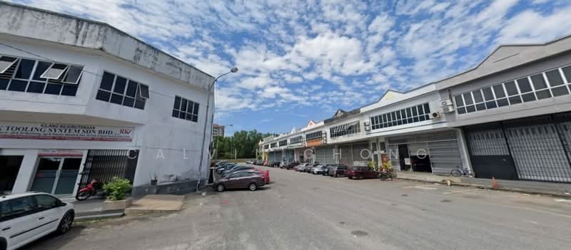 Factory for Rent in Taman Perindustrian Puchong Utama (Puchong) - Calvin Chong - Exterior - PropertyGuru.com.my