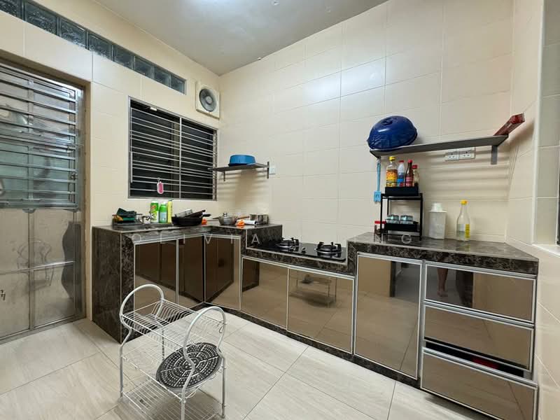 Rumah Teres 2 Tingkat untuk Dijual di Bandar Dato Onn (Tebrau) - Olivia Ching - Kitchen - PropertyGuru.com.my
