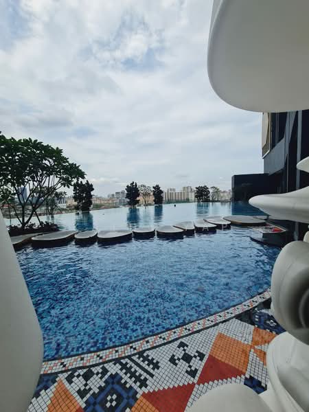 Servis Apartment untuk Disewa di Arte Cheras - Kathy Yap - Pool - PropertyGuru.com.my