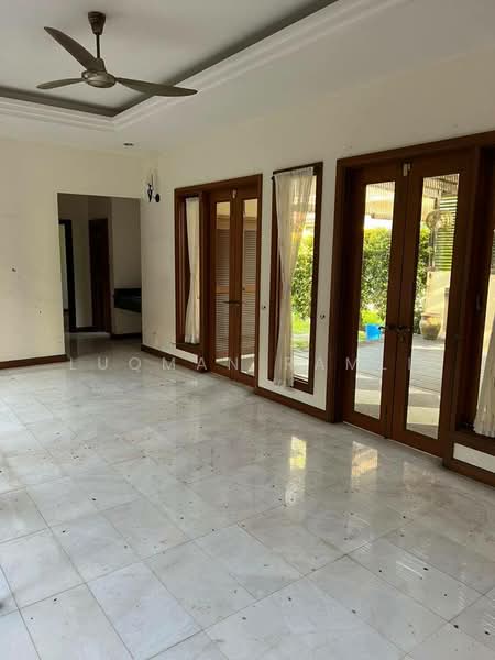 Rumah Banglo untuk Dijual di Seri Kembangan (Selangor) - Luqman Ramli - Living Room - PropertyGuru.com.my