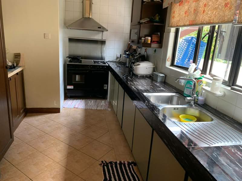 Rumah Banglo untuk Dijual di Seri Kembangan (Selangor) - Luqman Ramli - Kitchen - PropertyGuru.com.my