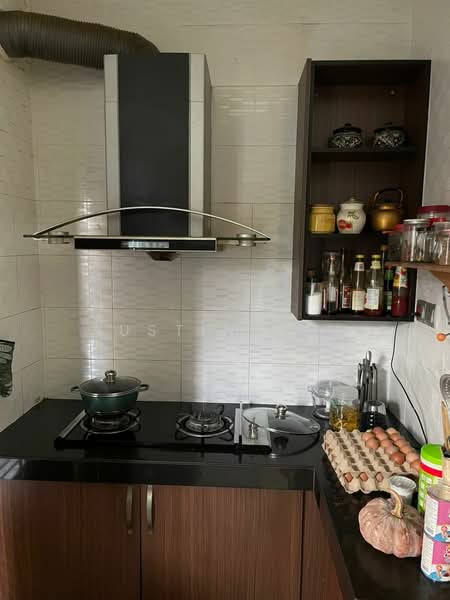 Semi-Detached House for Sale in Bandar Seri Putra (Bangi) - Austin Goh - Kitchen - PropertyGuru.com.my