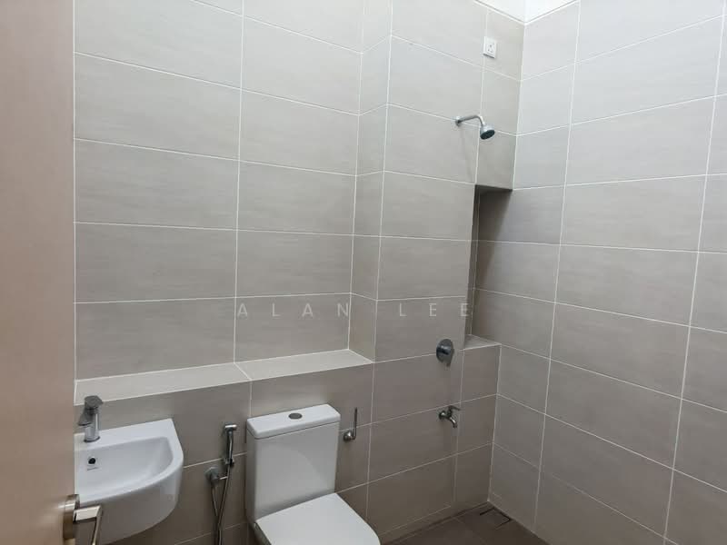 Cluster House for Sale in Iskandar Puteri (Nusajaya) (Johor) - Alan Lee - Bathroom - PropertyGuru.com.my