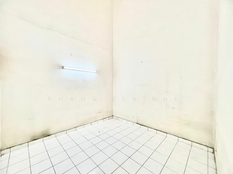 Rumah Teres 1 Tingkat untuk Dijual di Taman Molek (Johor Bahru) - Phang Elainne - PropertyGuru.com.my