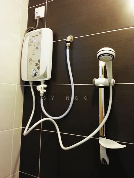 Apartment for Sale at Taman Nusa Heights 1 - SY Ngo - Bathroom - PropertyGuru.com.my