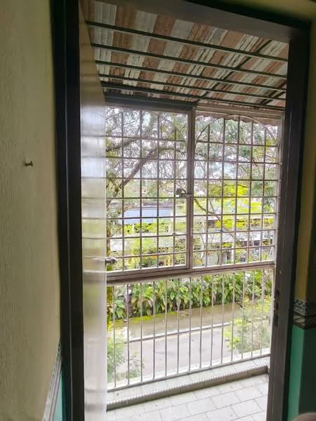 Pangsapuri untuk Dijual di Merak Apartment - Sam Yee - Balcony - PropertyGuru.com.my