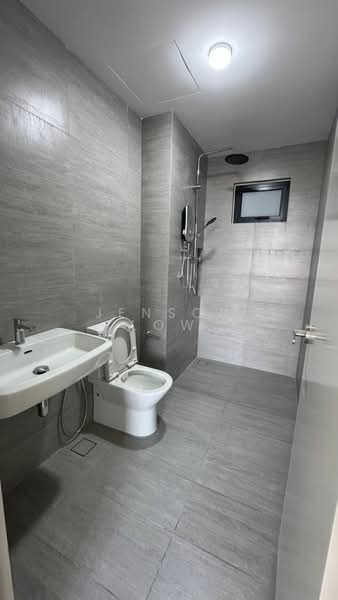 Servis Apartment untuk Disewa di Residensi Ava @ Kiara Bay - Jenson Low - Bathroom - PropertyGuru.com.my