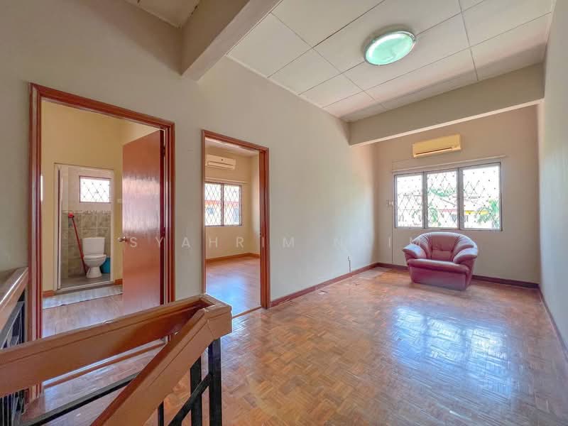 Rumah Teres 2 Tingkat untuk Dijual di Seksyen 7 (Shah Alam) - Syahrim Naim - Bathroom - PropertyGuru.com.my