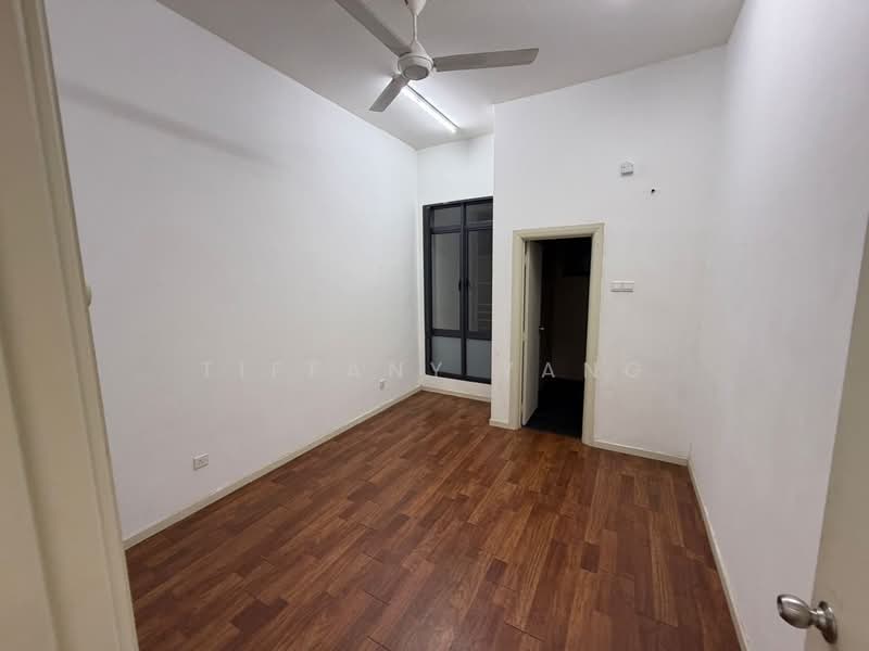 2.5-storey Terraced House for Rent in Rawang (Selangor) - Tiffany Yang - Bedroom - PropertyGuru.com.my