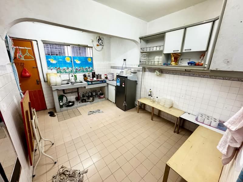 2-storey Terraced House for Sale in Bandar Baru Sri Petaling (Sri Petaling) - Shazwan CH - Kitchen - PropertyGuru.com.my