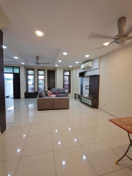 Rumah Teres 2 Tingkat untuk Disewa di Bukit Indah (Iskandar Puteri (Nusajaya)) - Kai Jing - Living Room - PropertyGuru.com.my