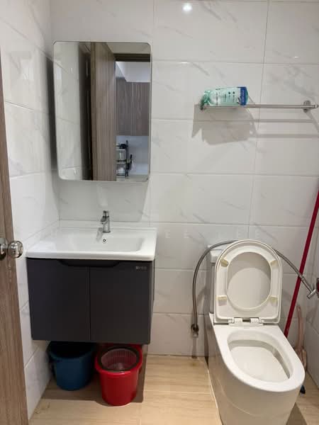 Service Residence for Rent at Country Garden Central Park - Hooi Yee Lee - Bathroom - PropertyGuru.com.my