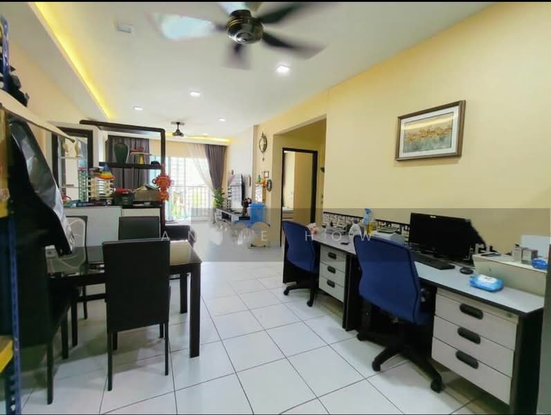 Servis Apartment untuk Dijual di Amara - Annie How - Living Room - PropertyGuru.com.my