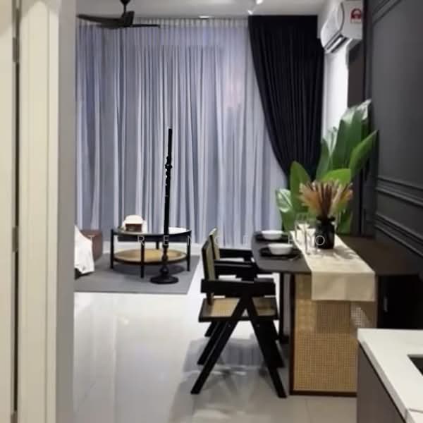 Servis Apartment untuk Disewa di Armani Raja Uda - Terence Ho - Living Room - PropertyGuru.com.my