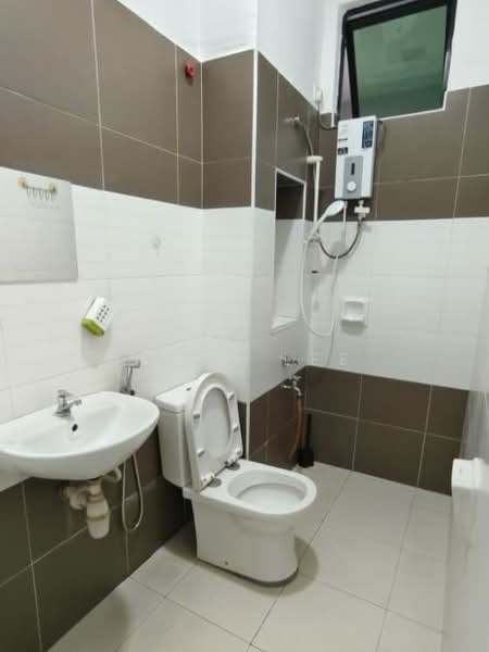 2-storey Terraced House for Sale in Johor Bahru (Johor) - Coco Lee - Bathroom - PropertyGuru.com.my