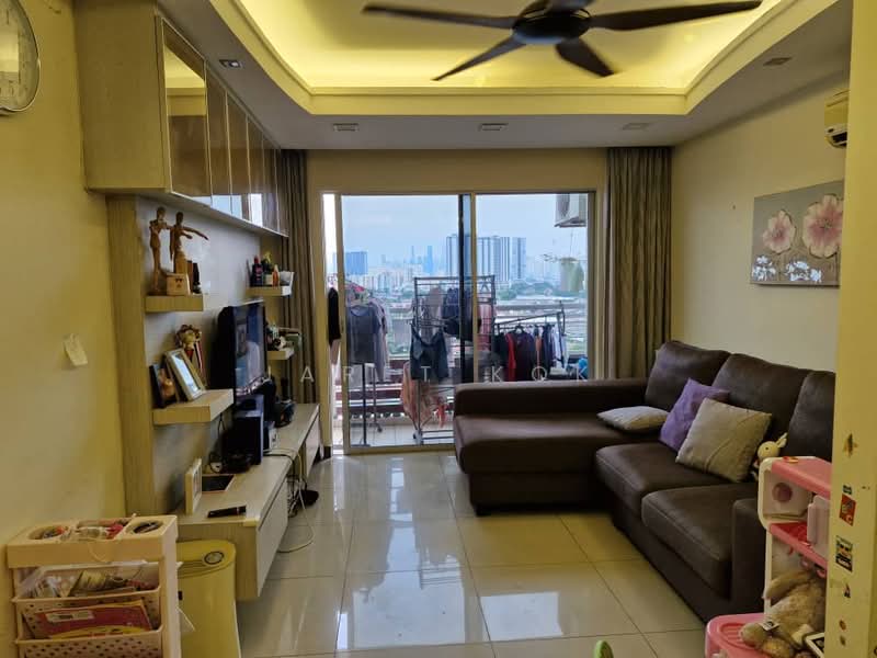 Kondominium untuk Disewa di Casa Idaman - jaret kok - Living Room - PropertyGuru.com.my