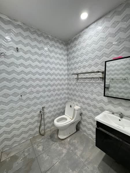Rumah Teres 1 Tingkat untuk Dijual di Skudai (Johor) - Nikko Soh - Bathroom - PropertyGuru.com.my