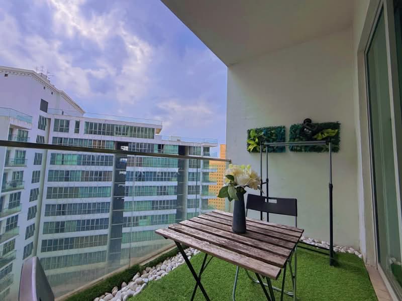 Servis Apartment untuk Disewa di Regalia Residence - Rex Tan - Balcony - PropertyGuru.com.my